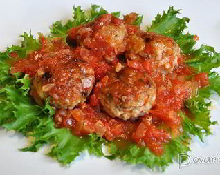 Фрикадельки в соусе сальса