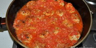 фрикадельки в соусе сальса