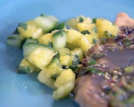 Курица под соусом сальса