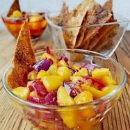 Рецепт Персиковой сальсы с чипсами из лаваша со специями