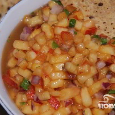 Персиковая сальса с кинзой, мятой и имбирем