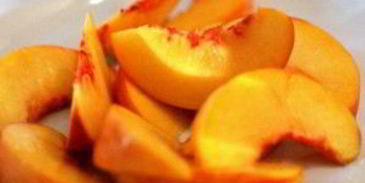 персиковая сальса с кинзой, мятой и имбирем