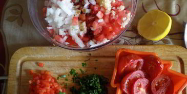 рыба запеченная, картошечка и соус сальса