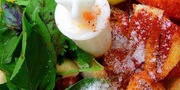 свиная вырезка маринованная в кинзе и томатная сальса