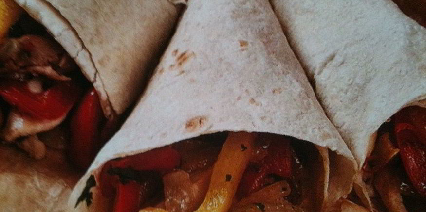 Рецепт тако с курицей и соусом сальса