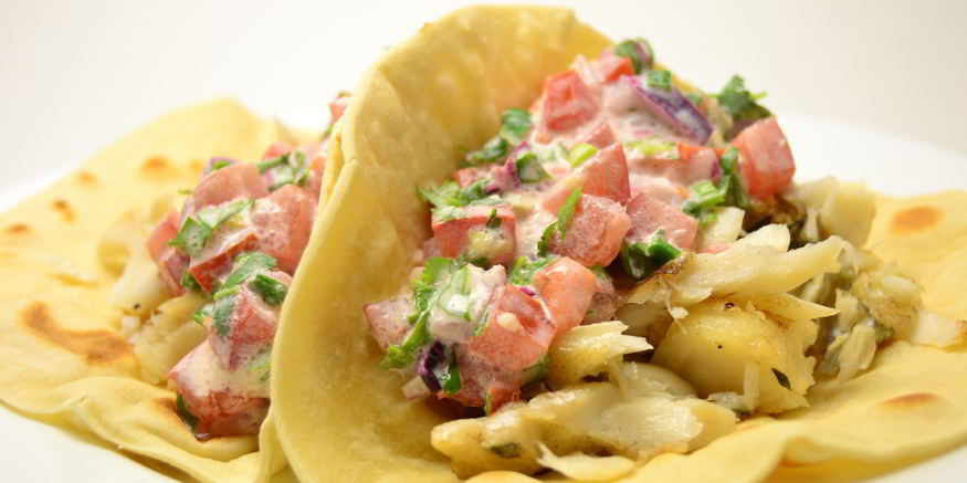 Рецепт тако с жареной треской и соусом сальса