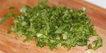 томатная сальса с кинзой и луком