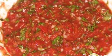 томатная сальса с кинзой и луком