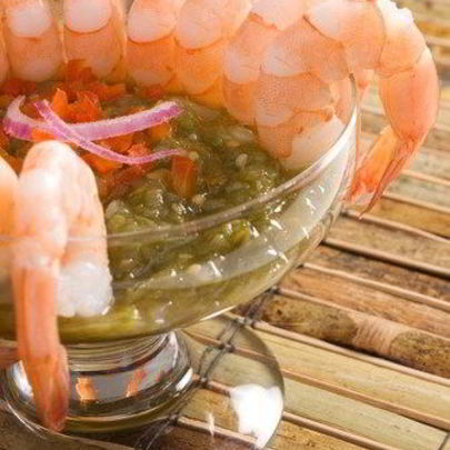 Зеленая сальса из томатилло и авокадо