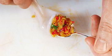 фаршированные кальмары на тартаре из томатов