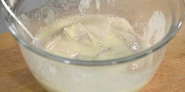 сэндвич с рыбными пальчиками и тартаром