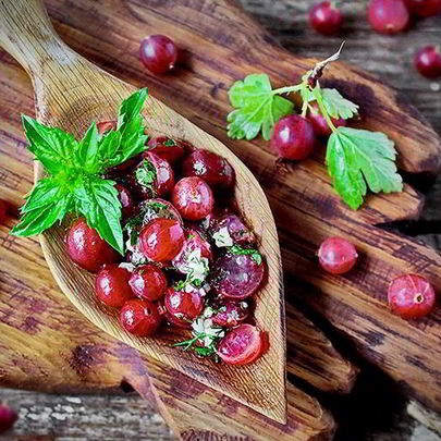 Тартар из красного крыжовника