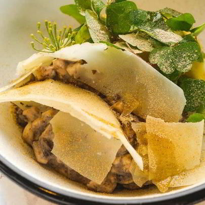 Тартар из шампиньонов с картофелем и кислицей