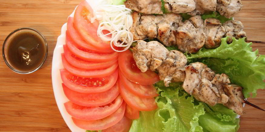 Рецепт куриных шашлычков, маринованных в ткемали