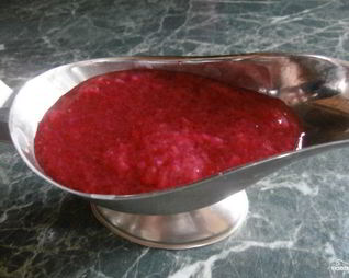 Соус Ткемали из красной смородины