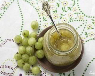 Соус Ткемали из крыжовника