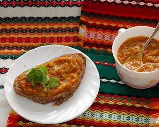 Соус Ткемали с грецкими орехами