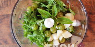 ткемали из крыжовника