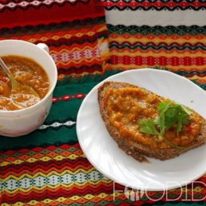 Ткемали из желтой алычи