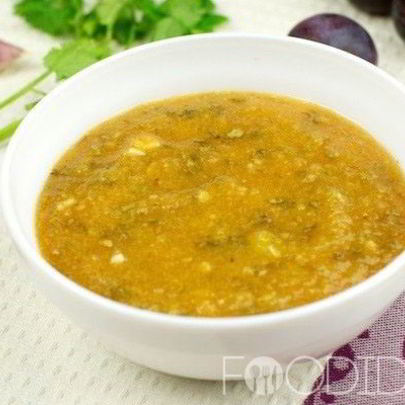 Ткемали из желтой сливы