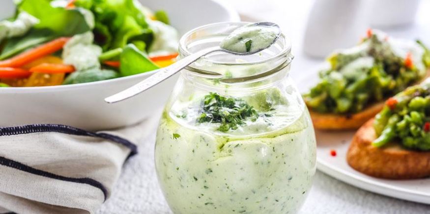 Рецепт сырного соуса с зеленью