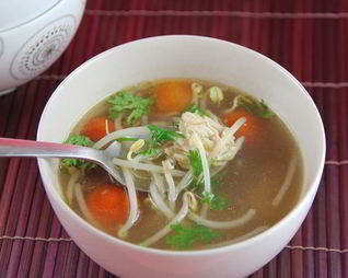 Ароматный куриный суп по-камбоджийски