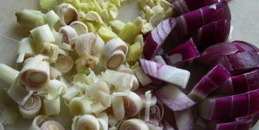 ароматный куриный суп по-камбоджийски