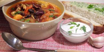 борщ с фасолью и курицей