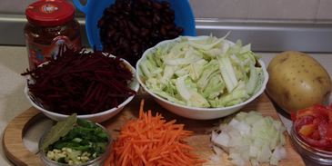 борщ с фасолью и курицей