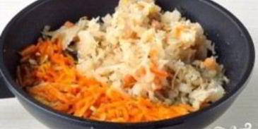 борщ с кислой капустой и свеклой