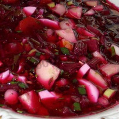 Холодный борщ с колбасой