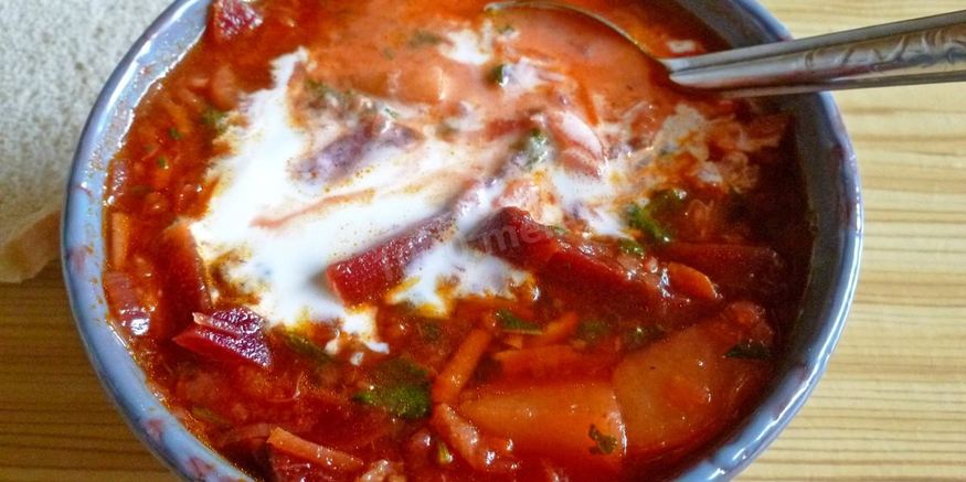 Рецепт классического борща со свеклой и свиными ребрышками