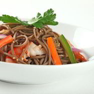 Рецепт Бульона с гречневой лапшой и морскими гребешками