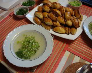 Бульон с пирожочками