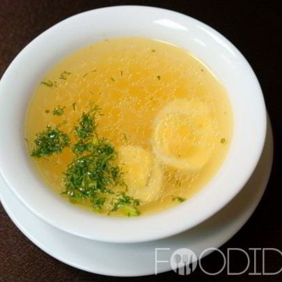 Бульон с яйцом