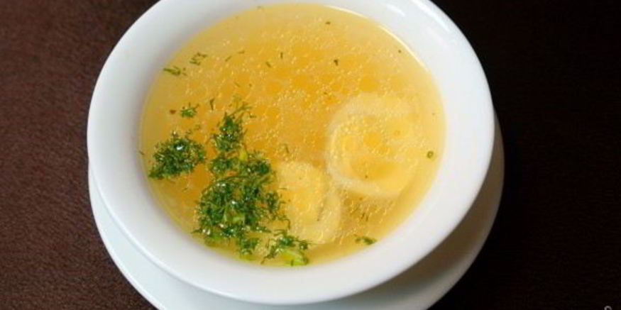 Рецепт бульона с яйцом