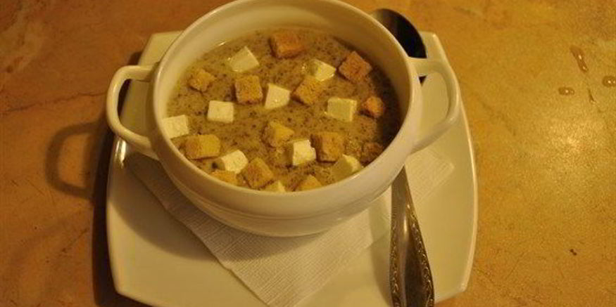 Рецепт крема-супа из шампиньонов на курином бульоне