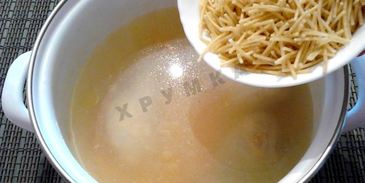 куриный бульон с вермишелью