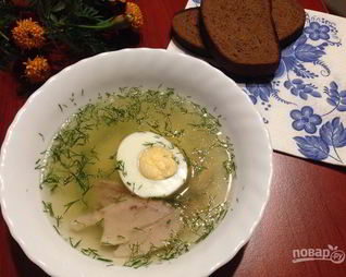 Куриный бульон с яйцом