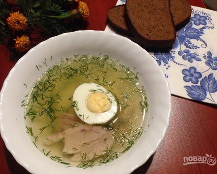 Куриный бульон с яйцом