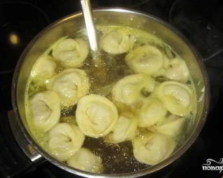 Пельмени с бульоном