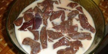 пельмени в горшочках с печенью и бульоном