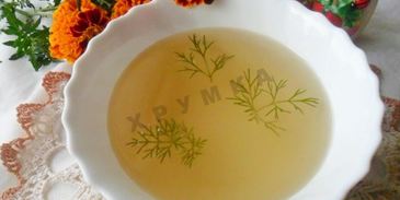 прозрачный мясной бульон из свинины