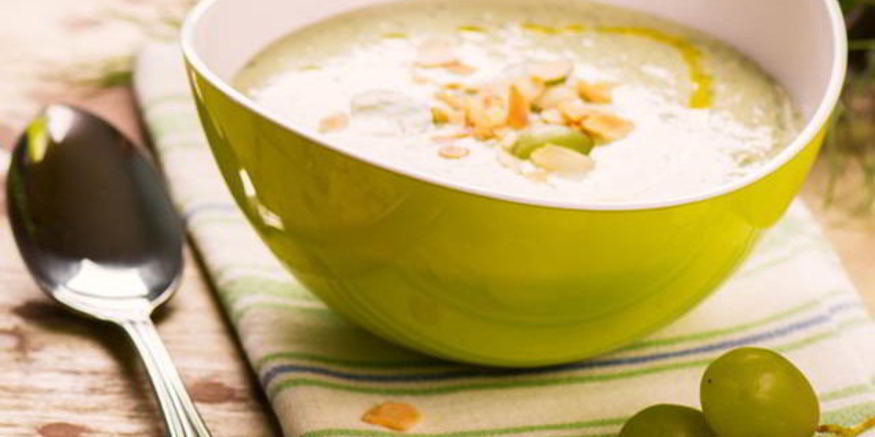 Рецепт белого гаспачо с виноградом