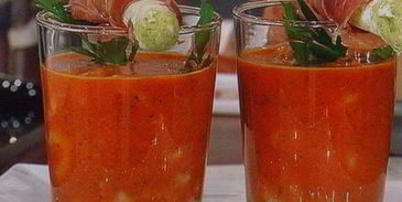 гаспачо из паприки с домашними гриссини