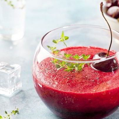 Гаспачо с черешней