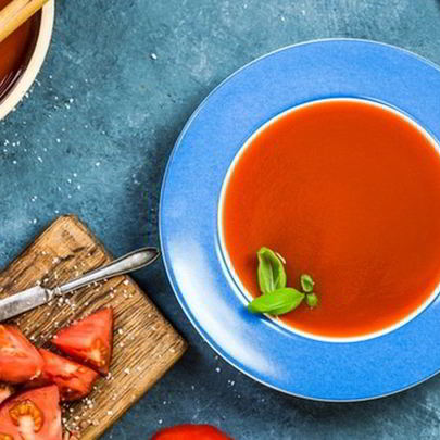 Гаспачо с гранатовым соусом