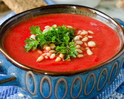 Гаспачо с кедровыми орешками