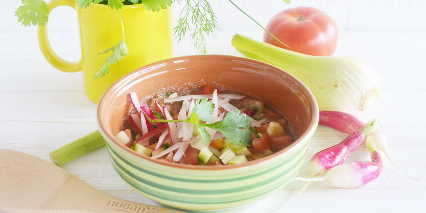 Рецепт гаспачо с редисом и фенхелем