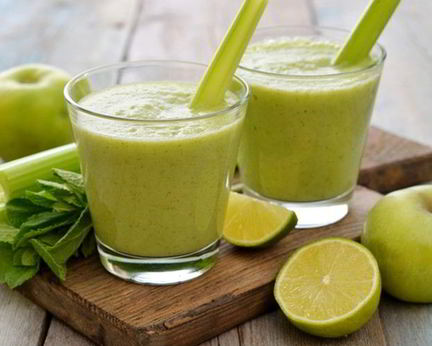 Гаспачо с яблоком